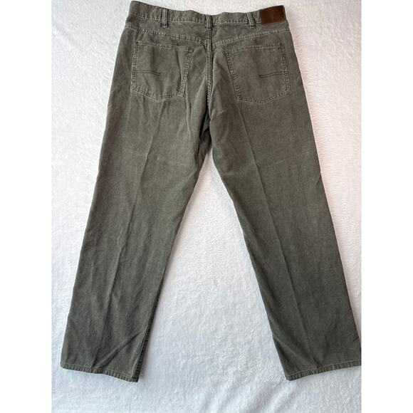 Calvin Klein Jeans Mens Relaxed Fit Corduroy Pants Size 38 Olive Straight Leg - Picture 7 of 8